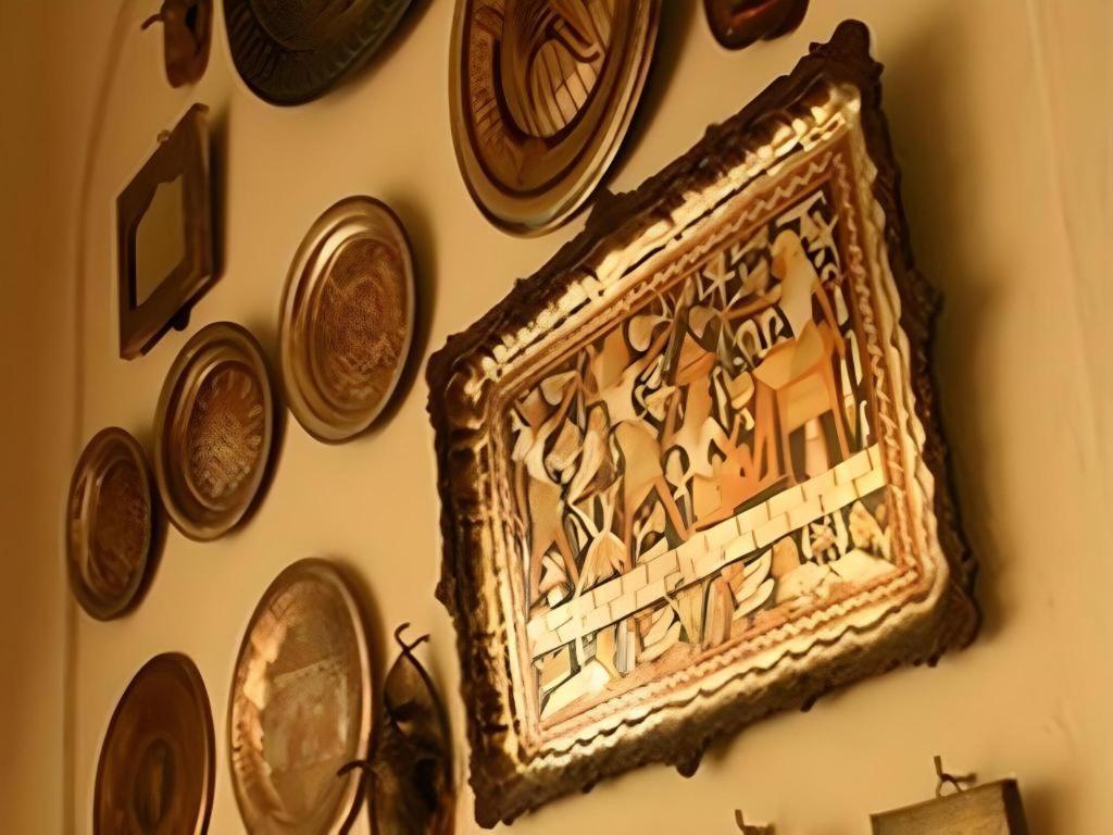 Arabian Art Hotel & Gallery Onjuku Buitenkant foto